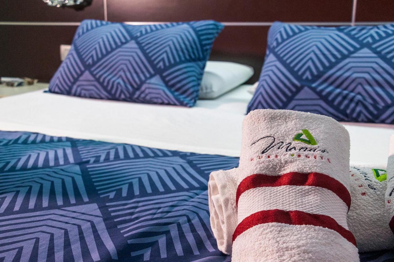 Manu'S Guest Suite Cosenza Ngoại thất bức ảnh