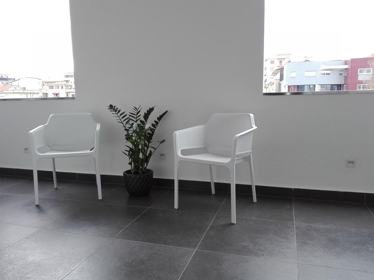 Manu'S Guest Suite Cosenza Ngoại thất bức ảnh