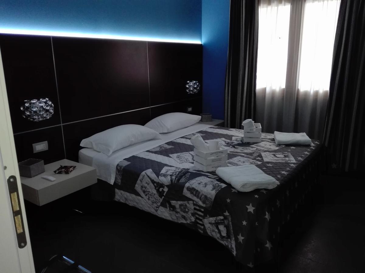 Manu'S Guest Suite Cosenza Ngoại thất bức ảnh